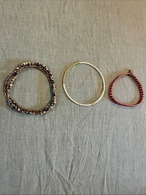 Multi-Pack Women's Beaded Bracelets - White, Black/Beige, Red